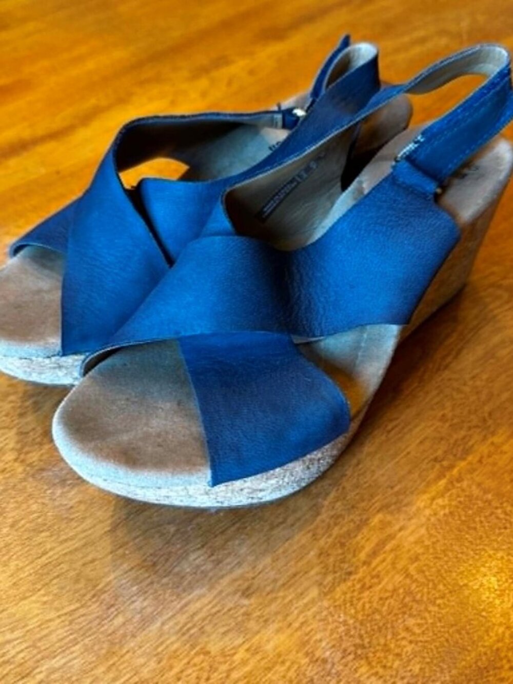 Clarks Collection Navy Blue Wedge Sandals Women's Size 6.5 Comfort Slingback
